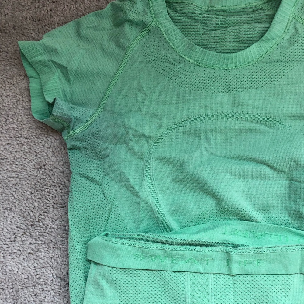 size 4 neon green swiftly tech short sleeve